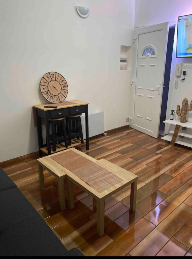 Studio Meuble Tout Equipe!! Boujan-sur-Libron 외부 사진